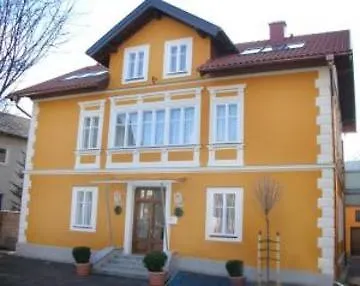 ***  Villa Ceconi By Das Gruene Hotel Zur Post - 100% Bio Salzburg Austria